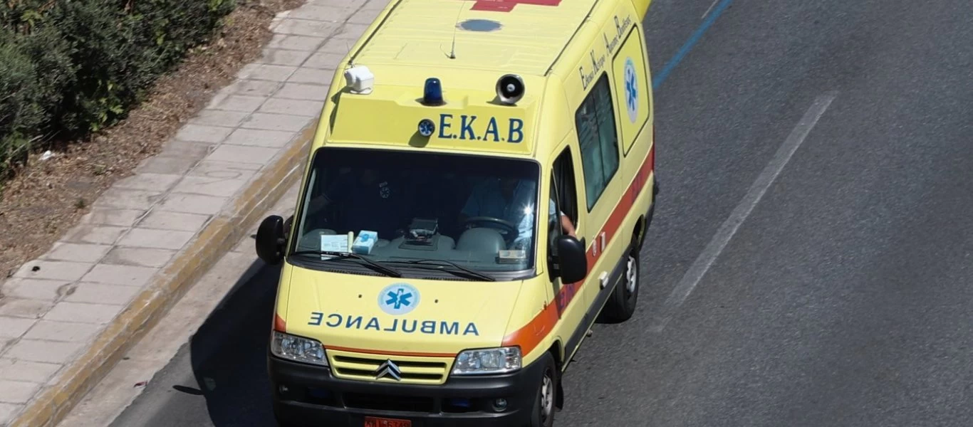 Σέρρες: Άγιο είχε ένα βρέφος - Αυτοκίνητο παρέσυρε το παιδικό καρότσι σε διάβαση πεζών